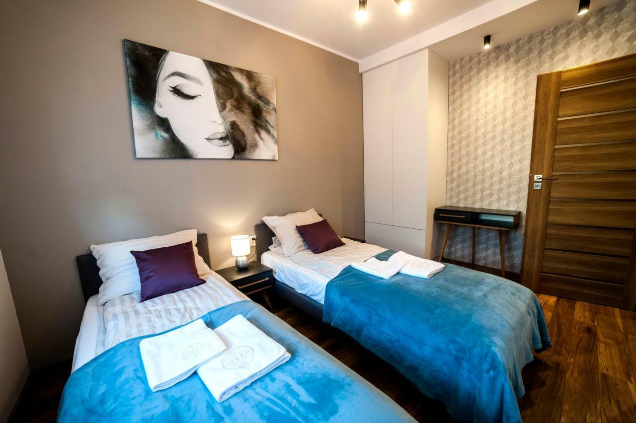 Urban Apart Uniejow Apartamento Exterior foto